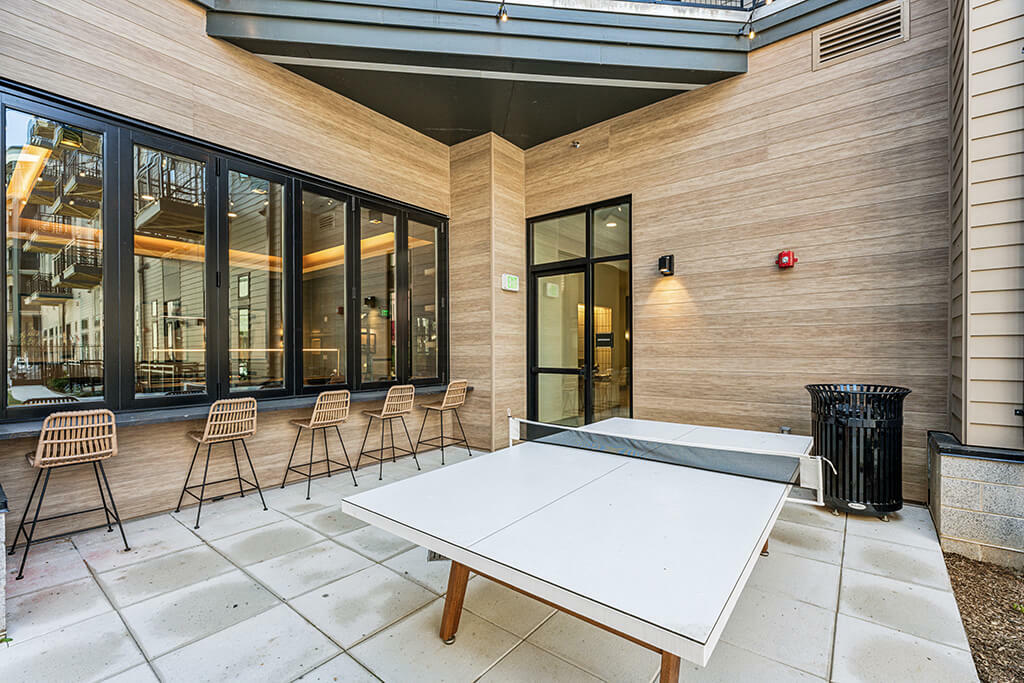 Apartments in Gaithersburg MD 333 Ellington Apartments in Downtown Crown