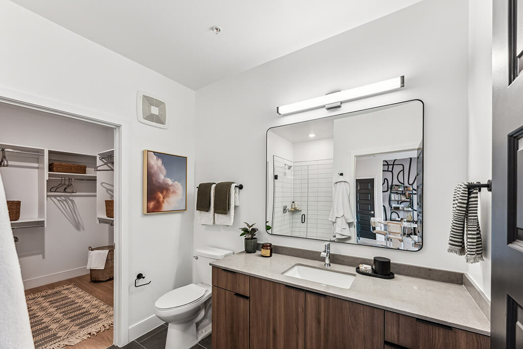 Apartments in Gaithersburg MD 333 Ellington Apartments in Downtown Crown